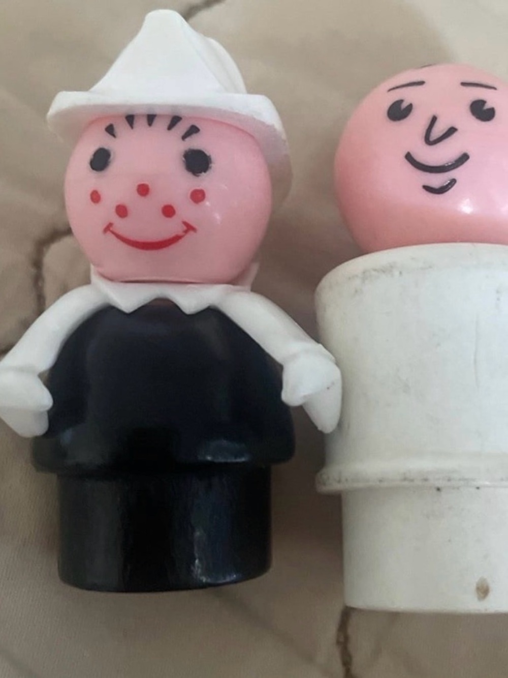 4 Fisher-Price Little People vintage  Figure Dolls
